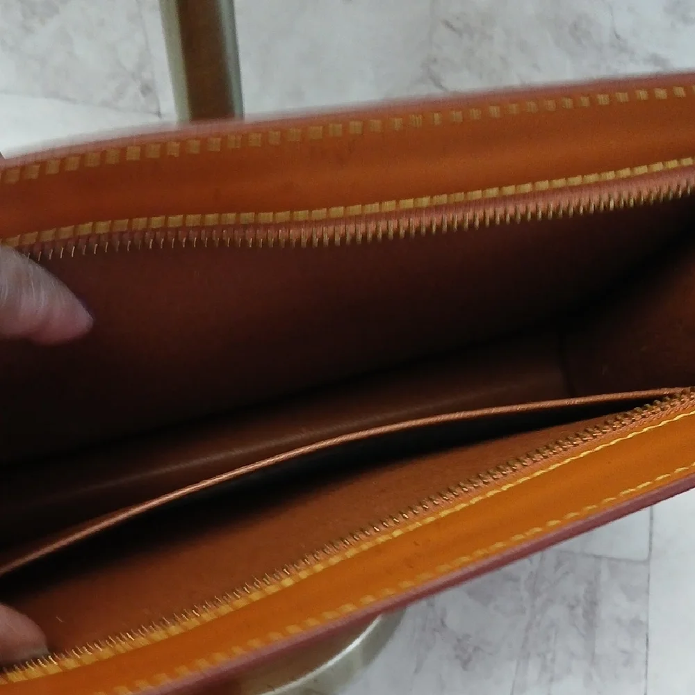 Louis Vuitton Authentic Epi Leather Clutch - Picture 3 of 7